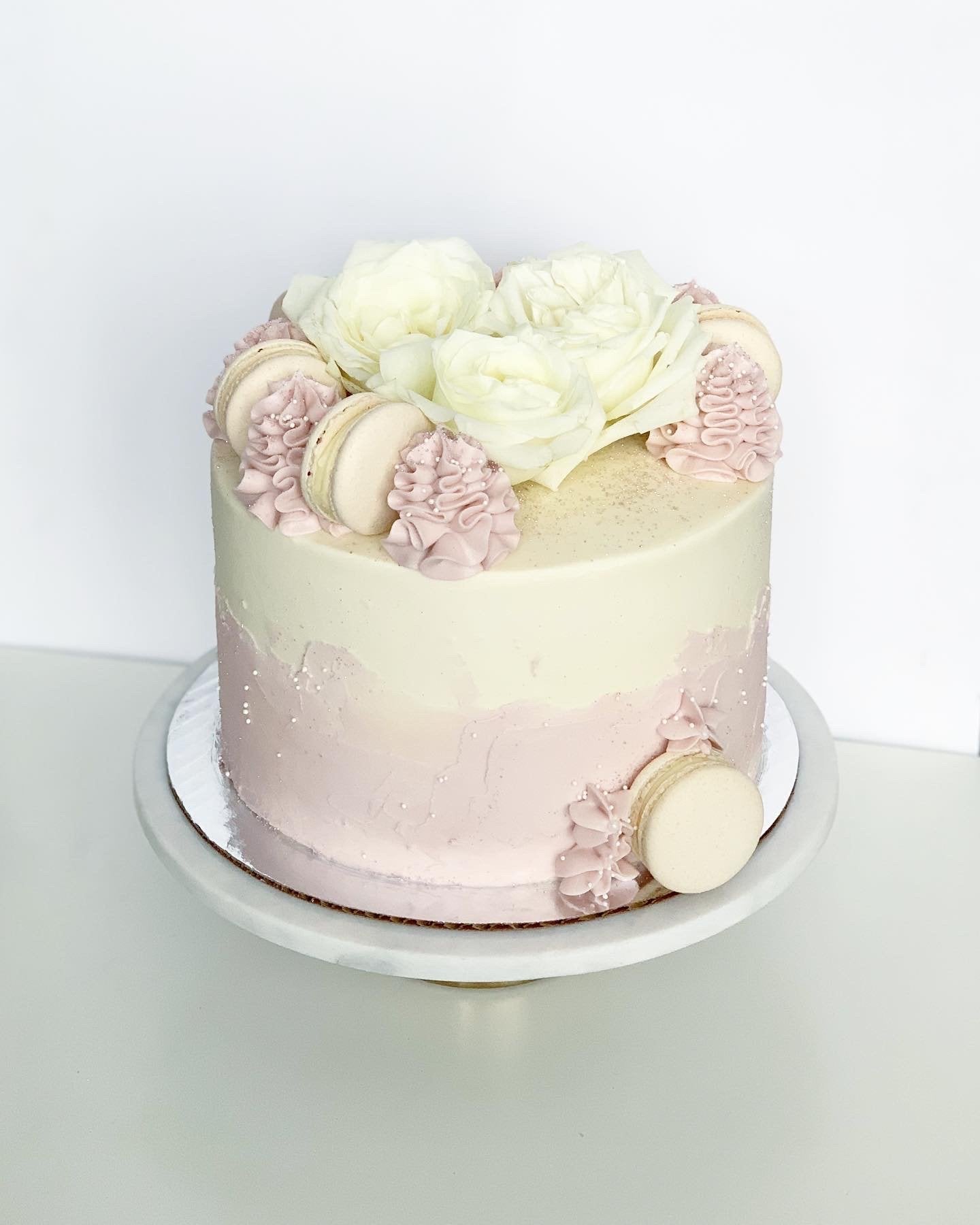 Macs and Fresh Florals Cake