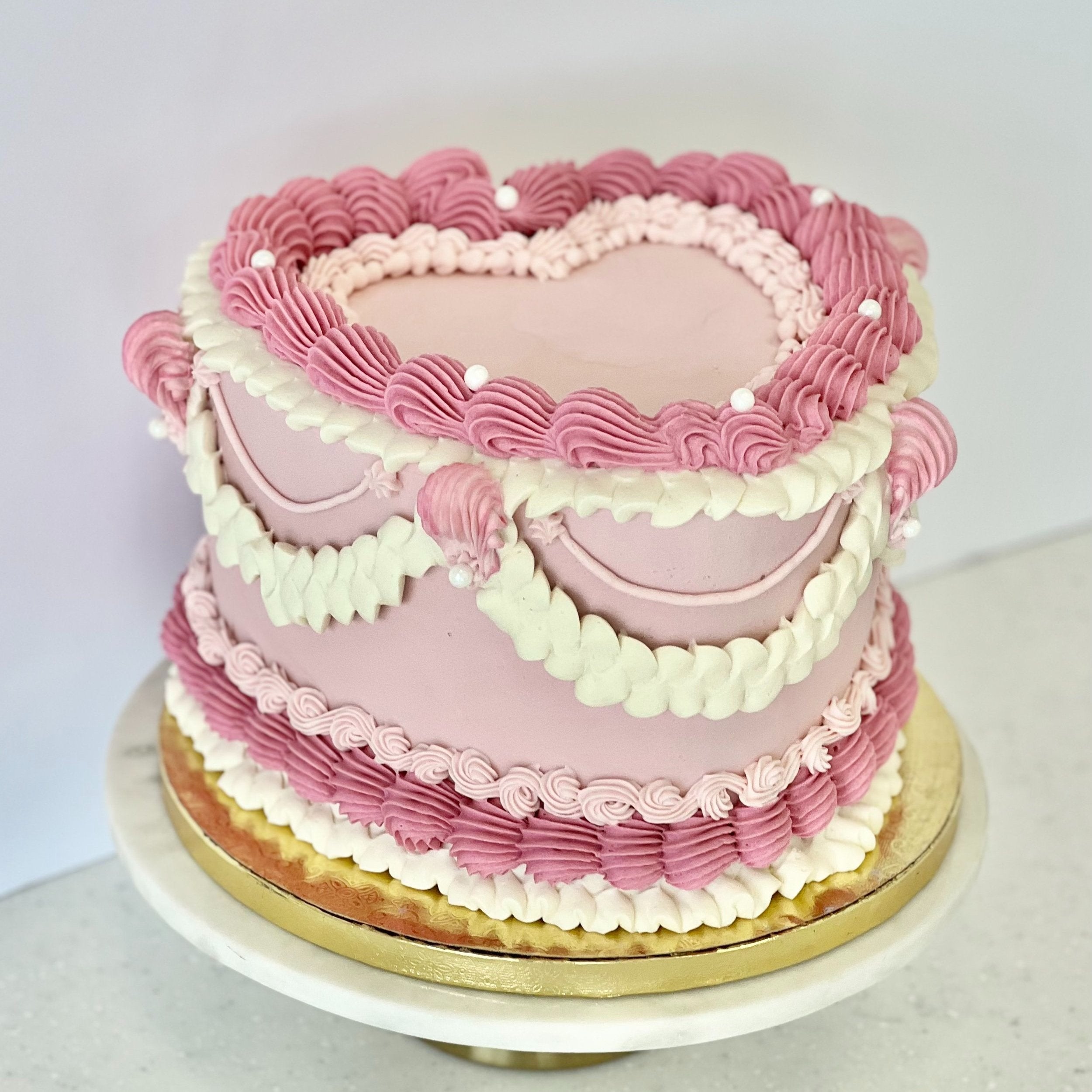 Vintage Style Birthday Cake - Vanilla Frost Cakes