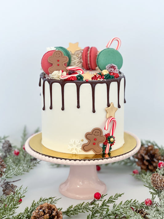 Christmas Drip & Macaron Cake